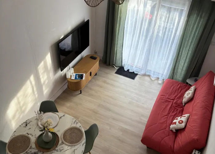 Hébergement de vacances L 'ecrin Du *